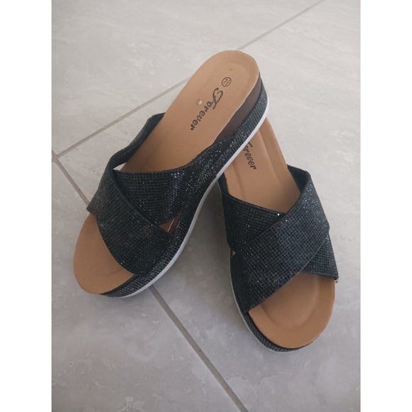 Sandals - Picture 2 of 2